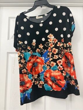 Floral Polka Dot Short Sleeve Top - Black with Red & Teal Flowers